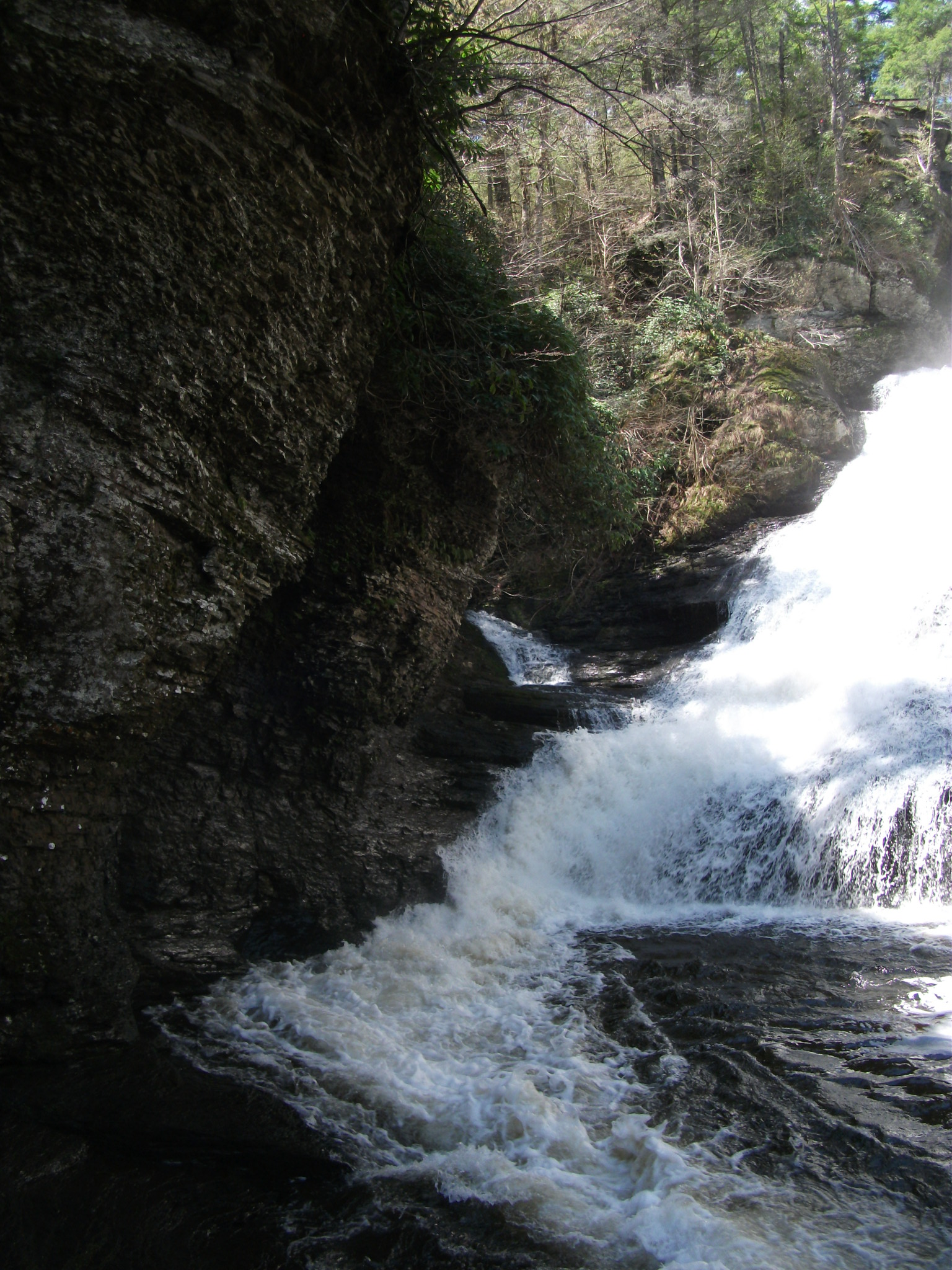Dingmans Falls waterfall view