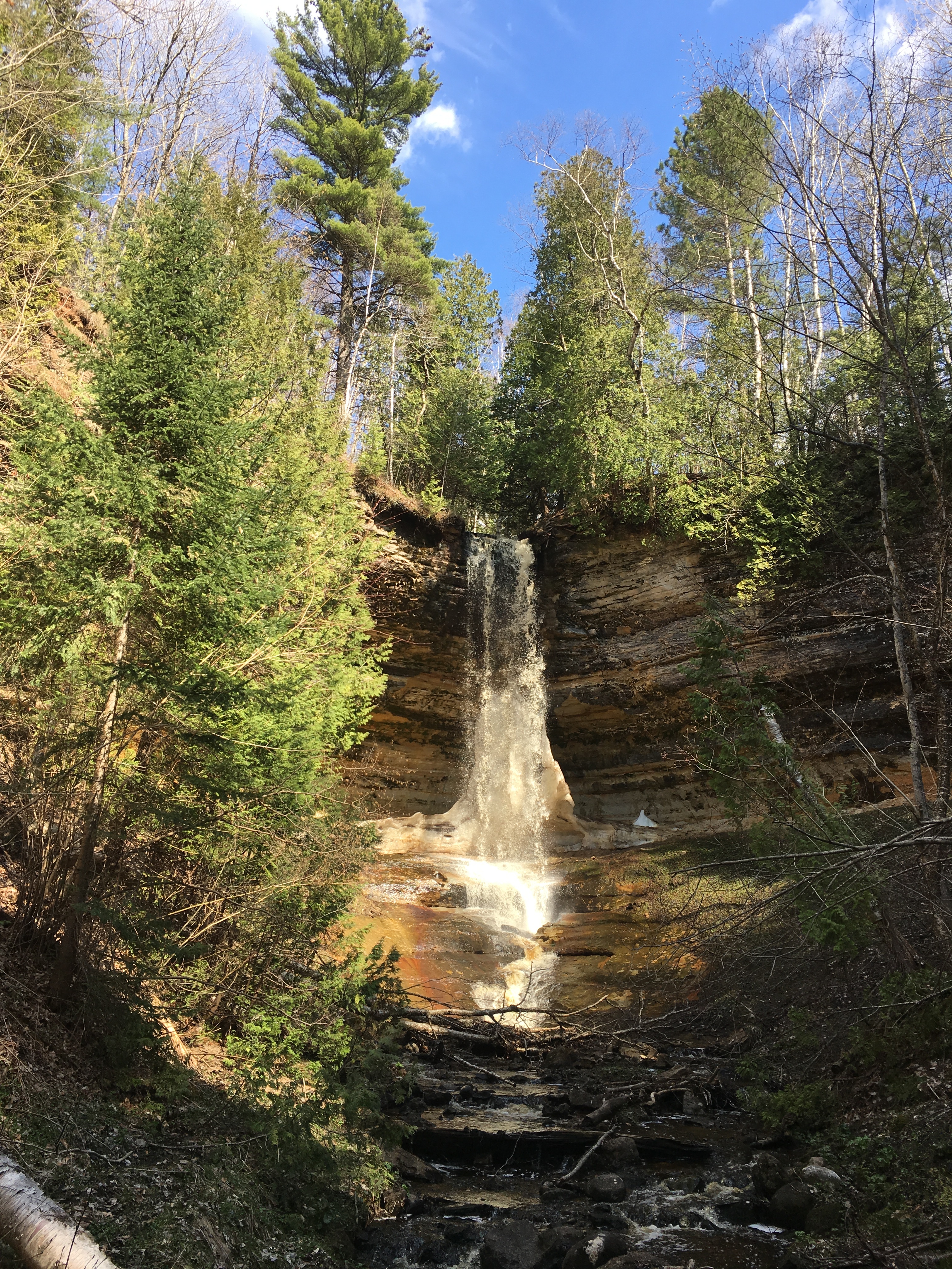 Munising Falls waterfall view