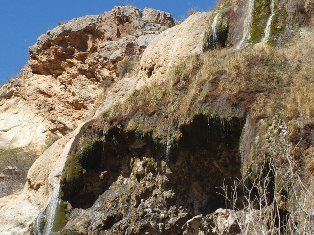Sitting Bull Falls in dry-season desert canyon conditions