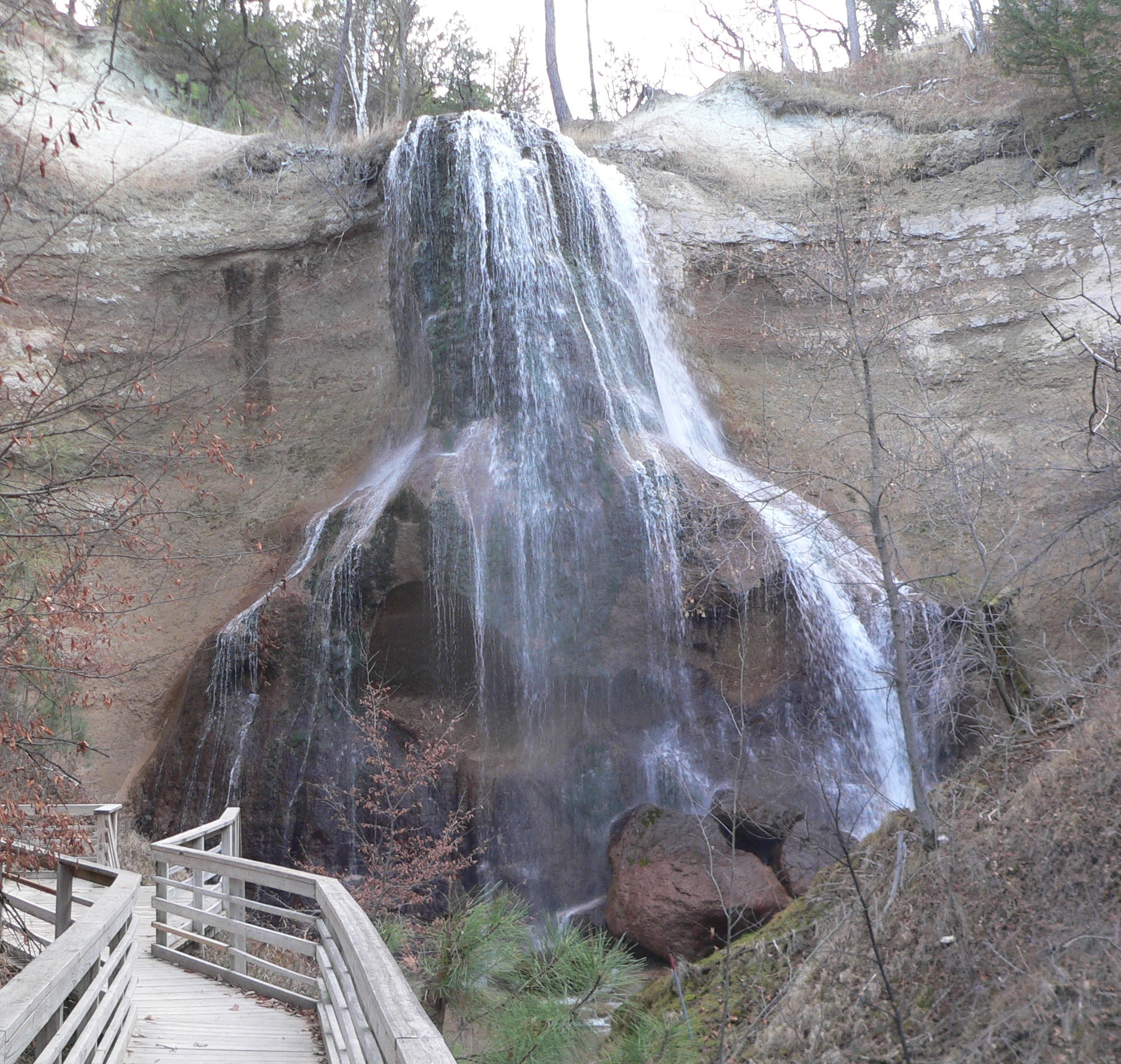 Smith Falls in fall or cool-weather visit