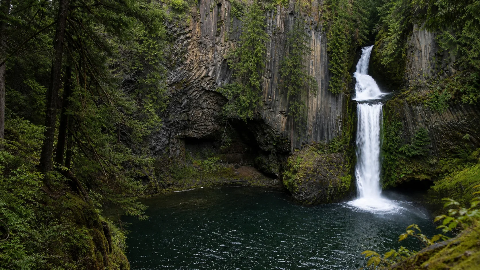 Toketee Falls waterfall guide