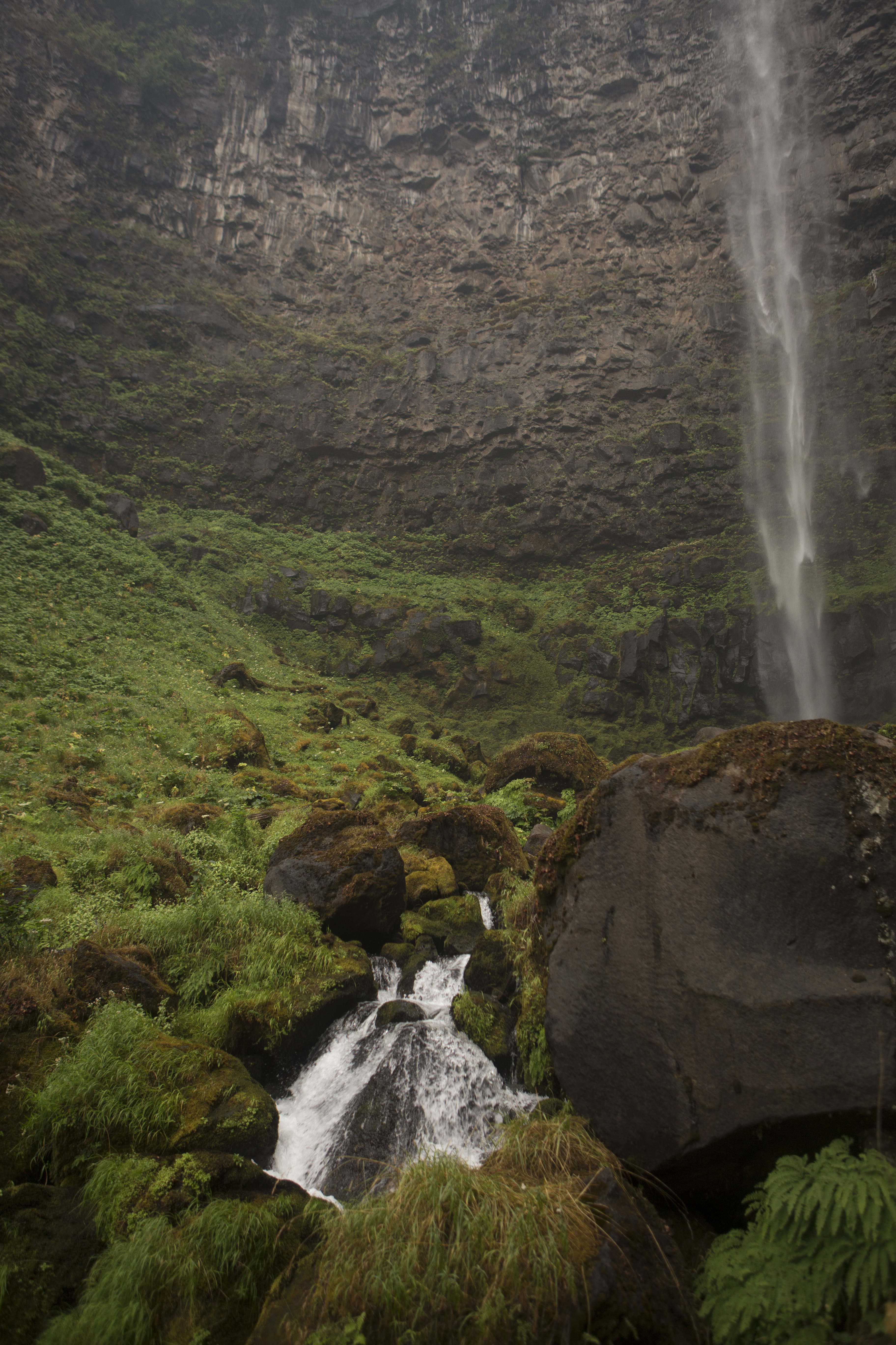 Watson Falls Watson Falls waterfall in Oregon
